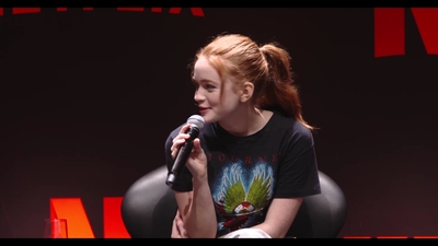 2018-12-10_-_Stranger_Things_Press_Conference_in_Brazil_mp41247.jpg