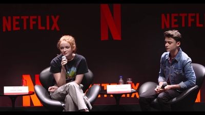 2018-12-10_-_Stranger_Things_Press_Conference_in_Brazil_mp41313.jpg