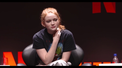 2018-12-10_-_Stranger_Things_Press_Conference_in_Brazil_mp41412.jpg
