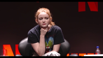 2018-12-10_-_Stranger_Things_Press_Conference_in_Brazil_mp41417.jpg