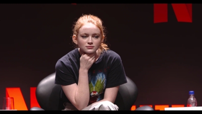 2018-12-10_-_Stranger_Things_Press_Conference_in_Brazil_mp41418.jpg