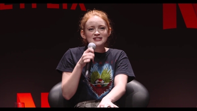 2018-12-10_-_Stranger_Things_Press_Conference_in_Brazil_mp41456.jpg