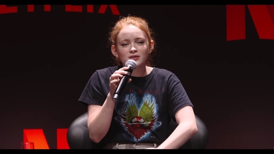 2018-12-10_-_Stranger_Things_Press_Conference_in_Brazil_mp41458.jpg