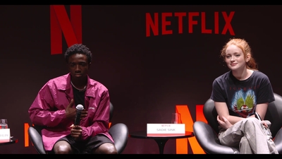 2018-12-10_-_Stranger_Things_Press_Conference_in_Brazil_mp41513.jpg