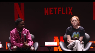 2018-12-10_-_Stranger_Things_Press_Conference_in_Brazil_mp41522.jpg