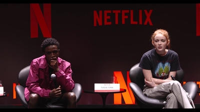 2018-12-10_-_Stranger_Things_Press_Conference_in_Brazil_mp41527.jpg