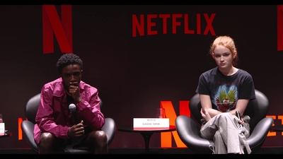 2018-12-10_-_Stranger_Things_Press_Conference_in_Brazil_mp41537.jpg