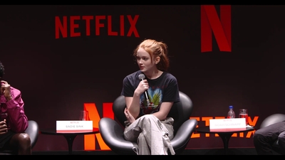 2018-12-10_-_Stranger_Things_Press_Conference_in_Brazil_mp41540.jpg