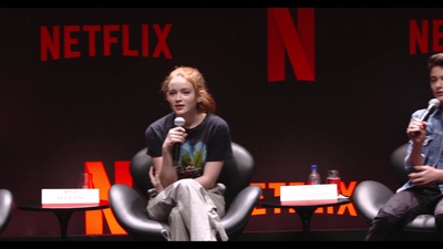 2018-12-10_-_Stranger_Things_Press_Conference_in_Brazil_mp41541.jpg