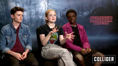 2018-12-28_-_Collider_Interviews_-_Stranger_Things_S03_Interview_mp42081.jpg