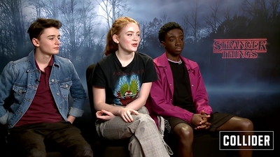 2018-12-28_-_Collider_Interviews_-_Stranger_Things_S03_Interview_mp42150.jpg