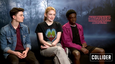 2018-12-28_-_Collider_Interviews_-_Stranger_Things_S03_Interview_mp42229.jpg