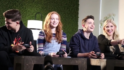 2019-04-03_-_PLAYING_GAMES_with_the_STRANGER_THINGS_CAST_mp42772.jpg