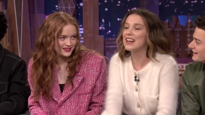 2019-06-15_-_The_Tonight_Show_Starring_Jimmy_Fallon_1_mp42272.jpg