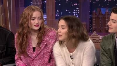 2019-06-15_-_The_Tonight_Show_Starring_Jimmy_Fallon_1_mp42274.jpg