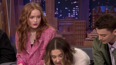 2019-06-15_-_The_Tonight_Show_Starring_Jimmy_Fallon_1_mp42282.jpg