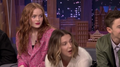 2019-06-15_-_The_Tonight_Show_Starring_Jimmy_Fallon_1_mp42283.jpg