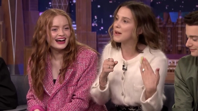 2019-06-15_-_The_Tonight_Show_Starring_Jimmy_Fallon_1_mp42293.jpg