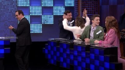 2019-06-15_-_The_Tonight_Show_Starring_Jimmy_Fallon_2_mp42498.jpg