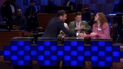 2019-06-15_-_The_Tonight_Show_Starring_Jimmy_Fallon_2_mp42661.jpg