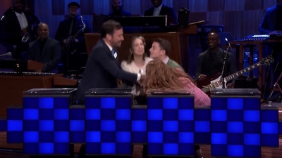 2019-06-15_-_The_Tonight_Show_Starring_Jimmy_Fallon_2_mp42664.jpg