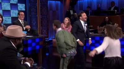 2019-06-15_-_The_Tonight_Show_Starring_Jimmy_Fallon_2_mp42764.jpg