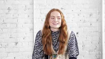 2019-06-27_-_Who_What_Wear_Interview_mp43372.jpg