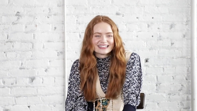 2019-06-27_-_Who_What_Wear_Interview_mp43414.jpg