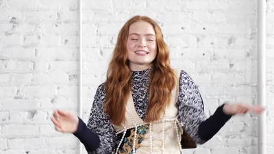 2019-06-27_-_Who_What_Wear_Interview_mp43430.jpg