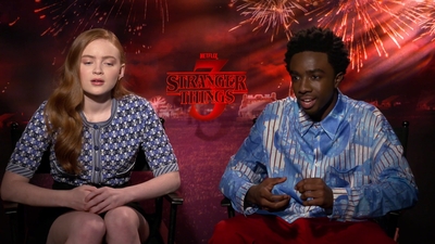 2019-06-28_-_FOX_5_Washington_DC_-_Stranger_Things_S03_Interview_mp43085.jpg