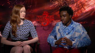 2019-06-28_-_FOX_5_Washington_DC_-_Stranger_Things_S03_Interview_mp43088.jpg