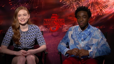 2019-06-28_-_FOX_5_Washington_DC_-_Stranger_Things_S03_Interview_mp43095.jpg