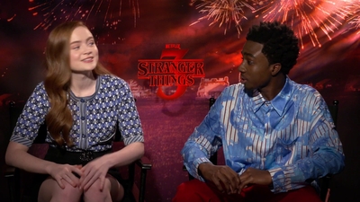 2019-06-28_-_FOX_5_Washington_DC_-_Stranger_Things_S03_Interview_mp43249.jpg