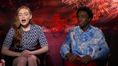2019-06-28_-_FOX_5_Washington_DC_-_Stranger_Things_S03_Interview_mp43256.jpg