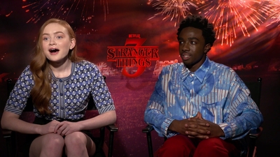 2019-06-28_-_FOX_5_Washington_DC_-_Stranger_Things_S03_Interview_mp43280.jpg