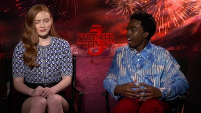 2019-06-28_-_FOX_5_Washington_DC_-_Stranger_Things_S03_Interview_mp43281.jpg