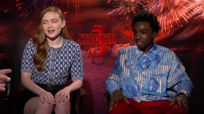 2019-06-28_-_FOX_5_Washington_DC_-_Stranger_Things_S03_Interview_mp43290.jpg