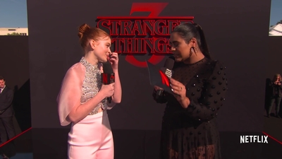 2019-06-28_-_Stranger_Things_Season_3_Premiere_4_mp43525.jpg
