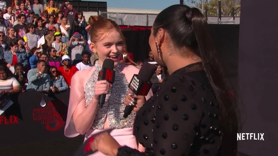2019-06-28_-_Stranger_Things_Season_3_Premiere_4_mp43541.jpg