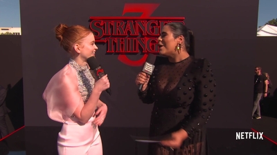2019-06-28_-_Stranger_Things_Season_3_Premiere_4_mp43548.jpg
