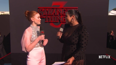 2019-06-28_-_Stranger_Things_Season_3_Premiere_4_mp43549.jpg