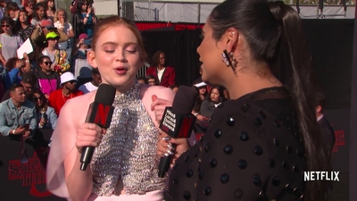 2019-06-28_-_Stranger_Things_Season_3_Premiere_4_mp43575.jpg