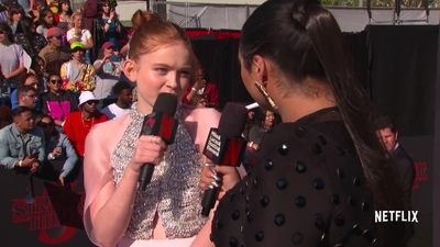 2019-06-28_-_Stranger_Things_Season_3_Premiere_4_mp43587.jpg