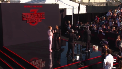 2019-06-28_-_Stranger_Things_Season_3_Premiere_4_mp43592.jpg