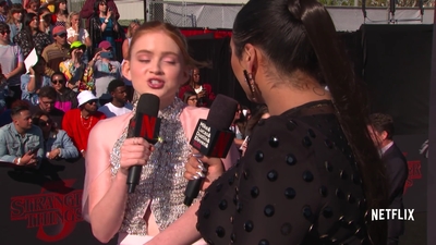 2019-06-28_-_Stranger_Things_Season_3_Premiere_4_mp43605.jpg