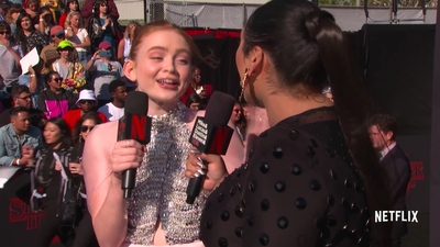 2019-06-28_-_Stranger_Things_Season_3_Premiere_4_mp43608.jpg