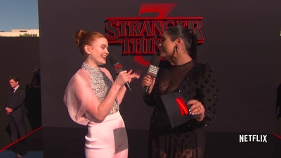 2019-06-28_-_Stranger_Things_Season_3_Premiere_4_mp43609.jpg