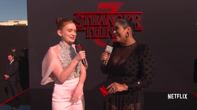 2019-06-28_-_Stranger_Things_Season_3_Premiere_4_mp43610.jpg