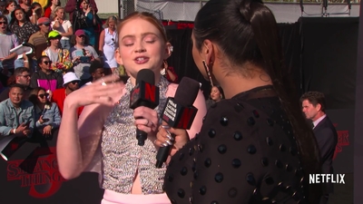 2019-06-28_-_Stranger_Things_Season_3_Premiere_4_mp43615.jpg