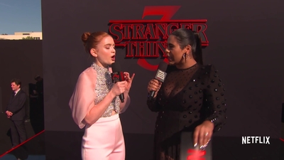 2019-06-28_-_Stranger_Things_Season_3_Premiere_4_mp43629.jpg
